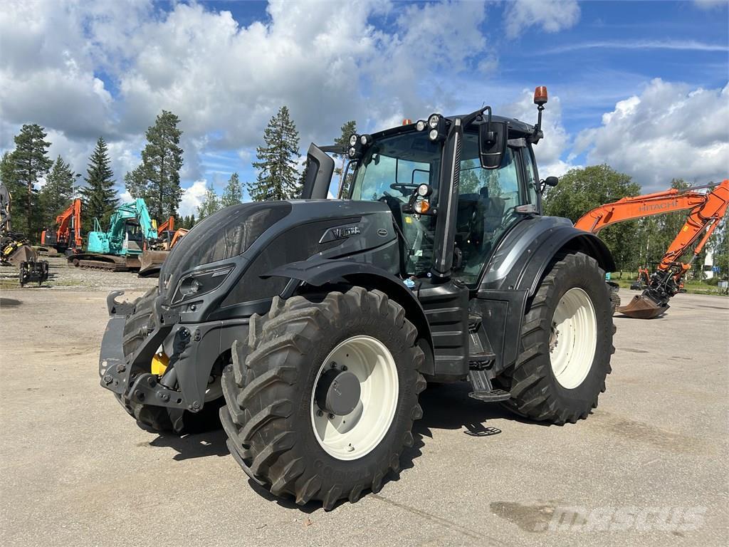 Valtra T174 VERSU Tractores