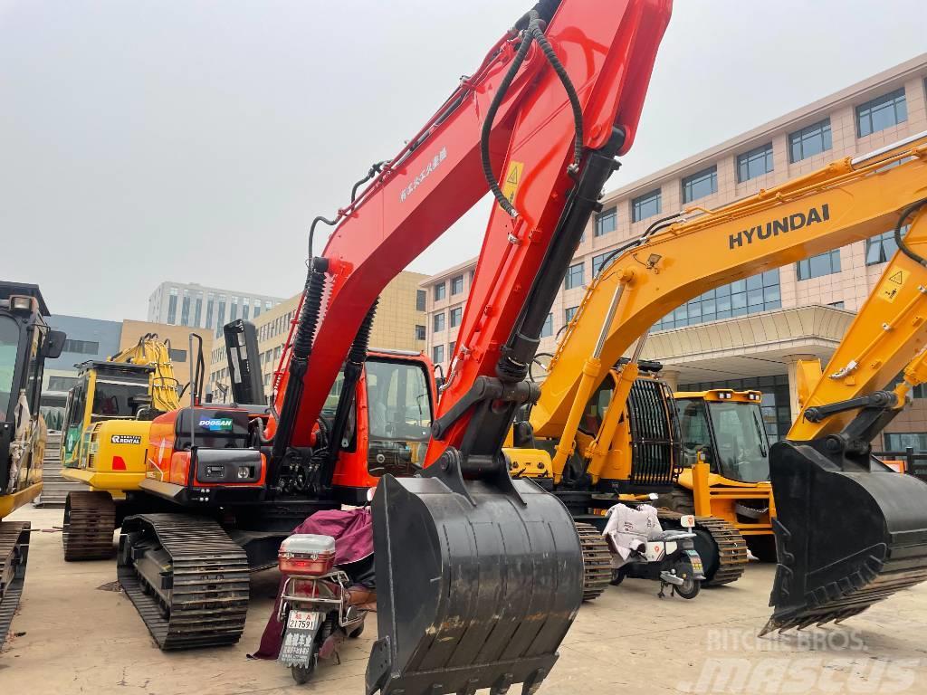 Doosan DX 255 Excavadoras sobre orugas