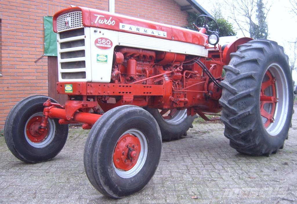 Farmall 560 Tractores