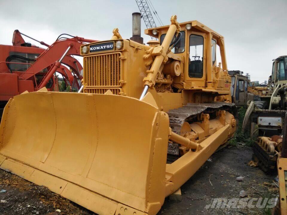 Komatsu d155a-1 Buldozer sobre oruga