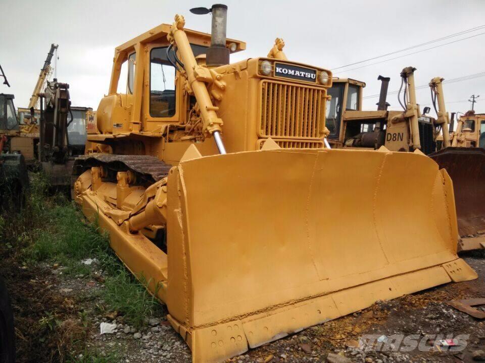 Komatsu d155a-1 Buldozer sobre oruga