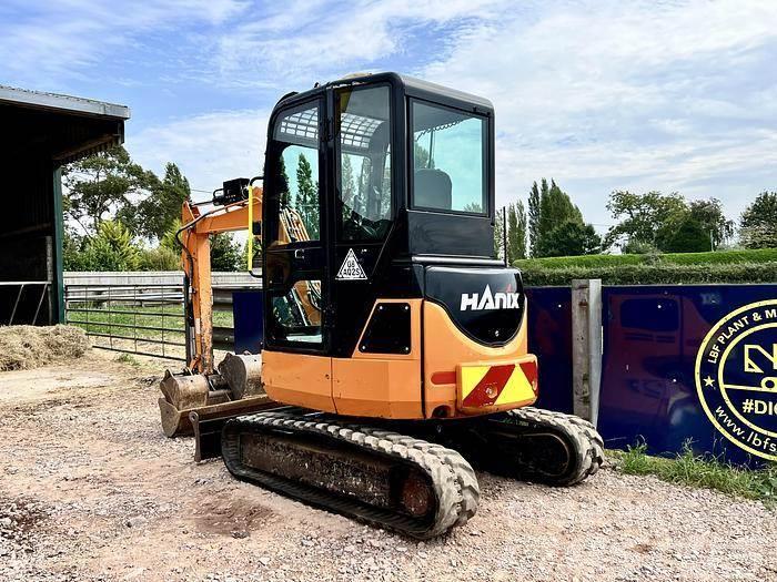 Hanix H27DR Excavadoras especiales