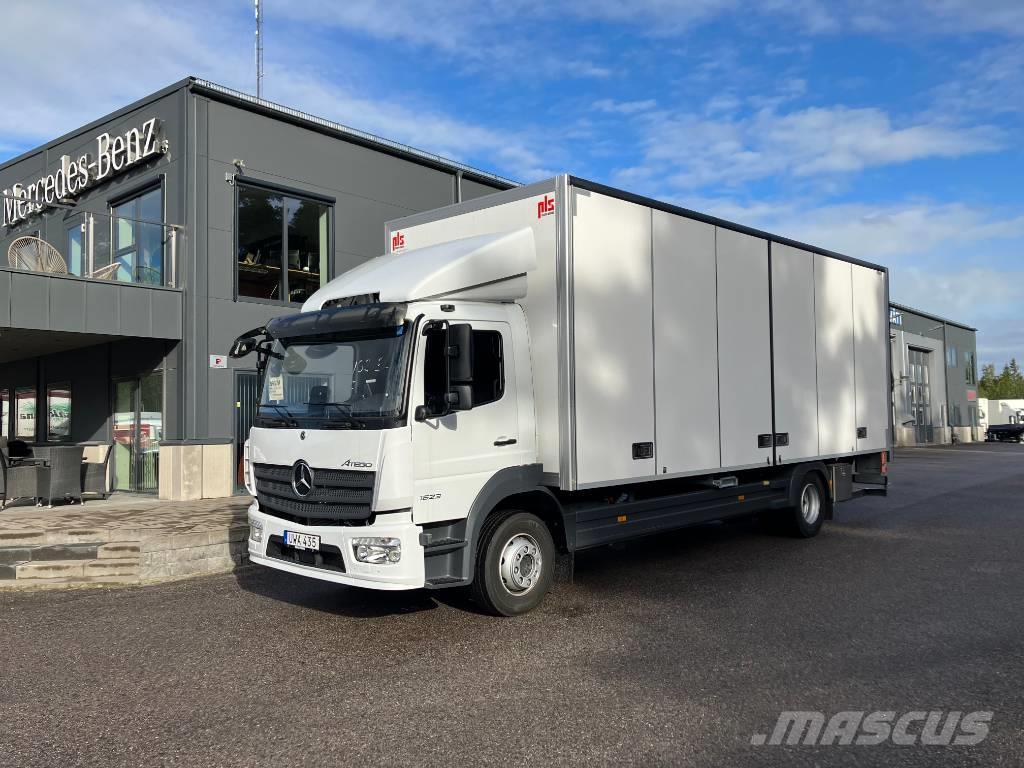 Mercedes-Benz Atego1623 Camiones con caja de remolque