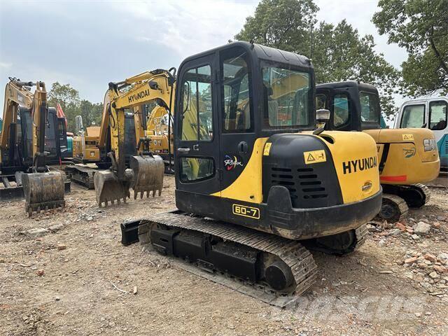 Hyundai R60-7 Excavadoras sobre orugas