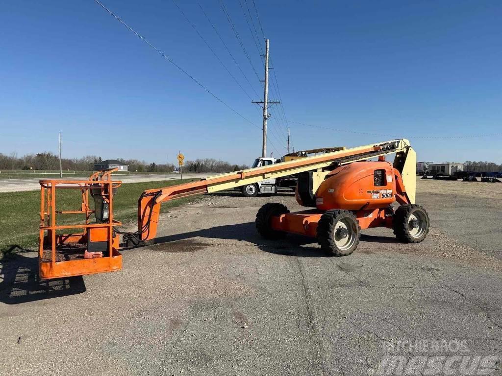 JLG 600A Plataformas con brazo de elevación manual