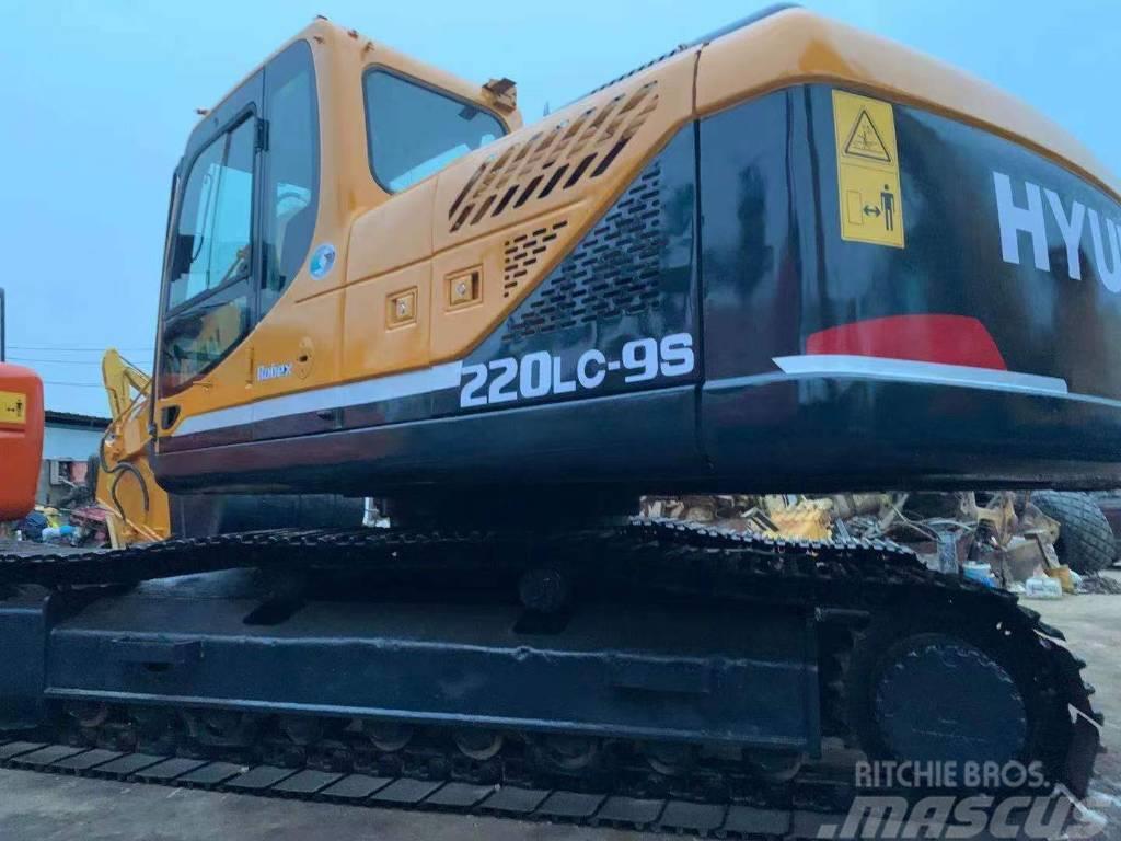 Hyundai R220LC-9S Excavadoras sobre orugas