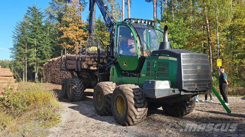 John Deere 1110G Transportadoras