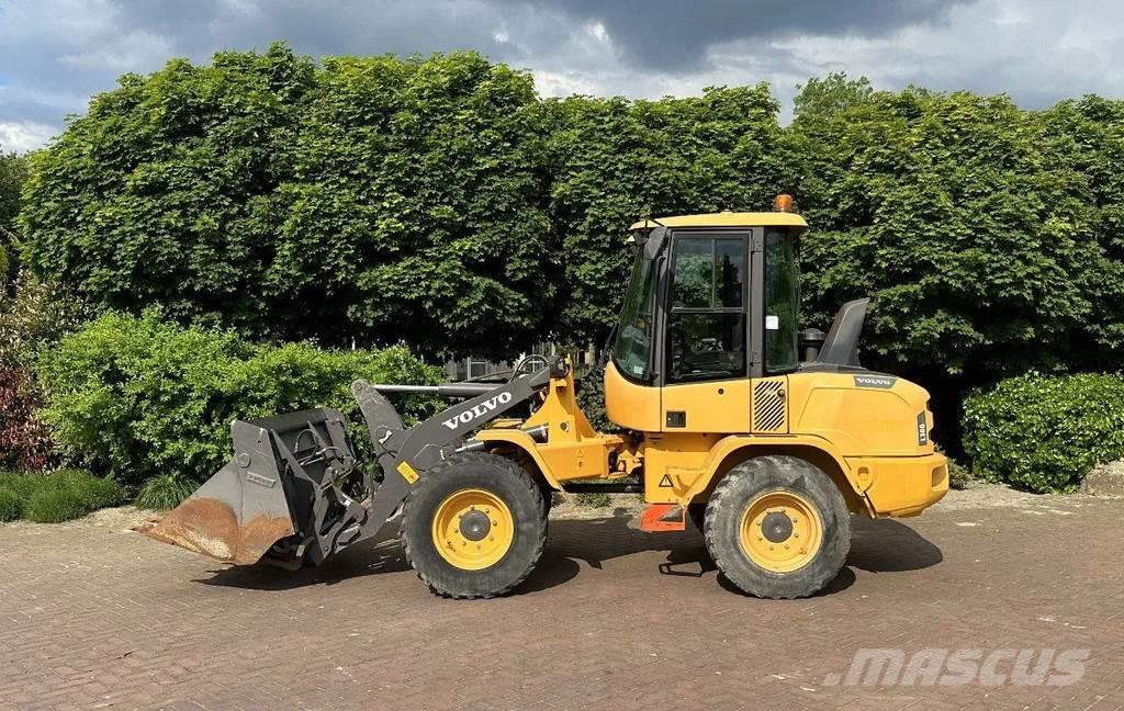 Volvo L30G Cargadoras sobre ruedas