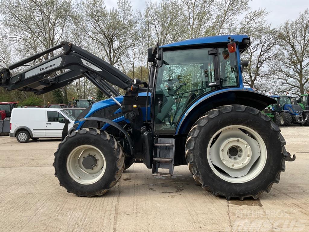 Valtra A 104 Tractores