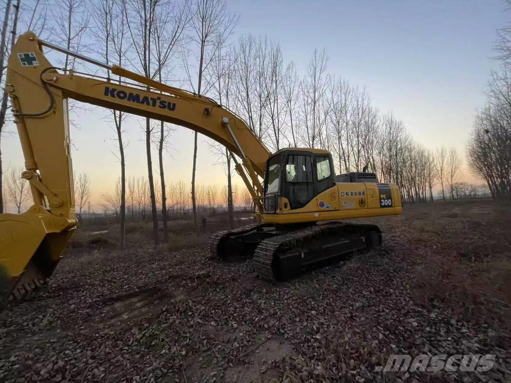 Komatsu PC300-8 Excavadoras 7t - 12t