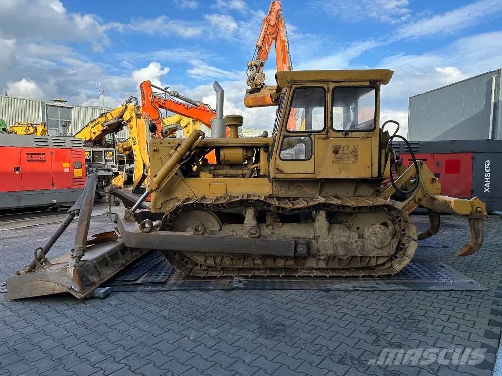 CAT D6C Buldozer sobre oruga