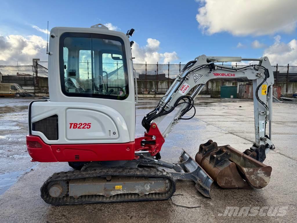 Takeuchi TB 225 Miniexcavadoras