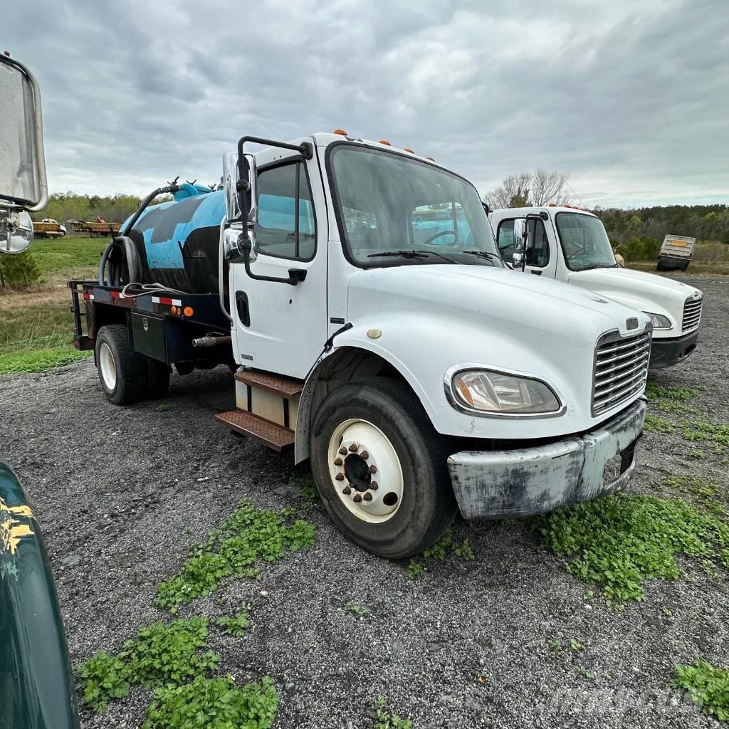 Freightliner MM106042S Camiones aspiradores/combi