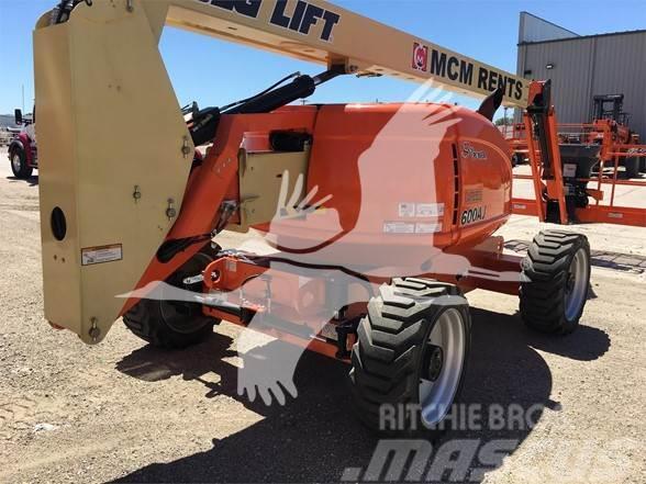 JLG 600AJ Plataformas con brazo de elevación manual