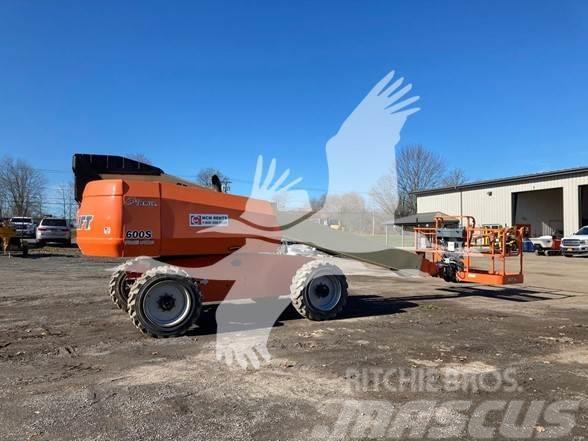 JLG 600S Plataformas con brazo de elevación telescópico