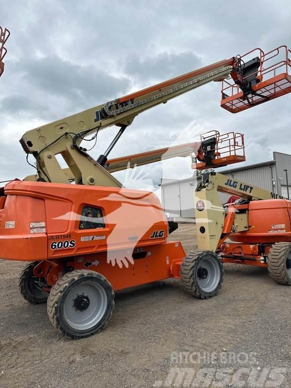 JLG 600S Plataformas con brazo de elevación telescópico