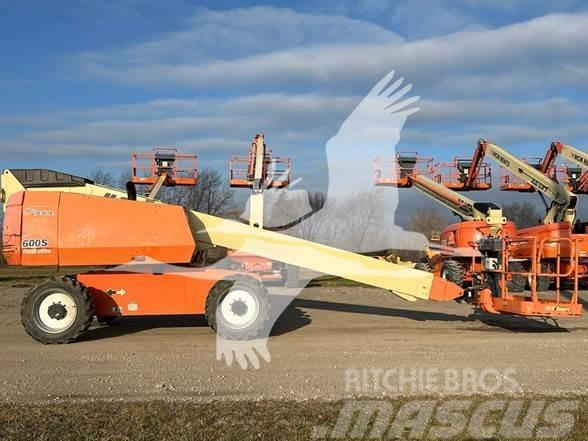 JLG 600S Plataformas con brazo de elevación telescópico