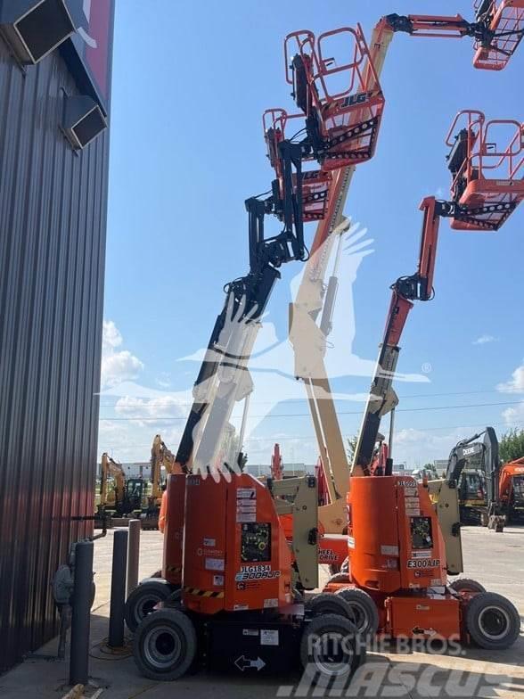 JLG E300AJP Plataformas con brazo de elevación manual