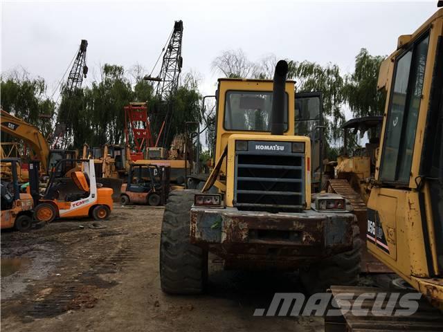 Komatsu WA360 Retrocargadoras