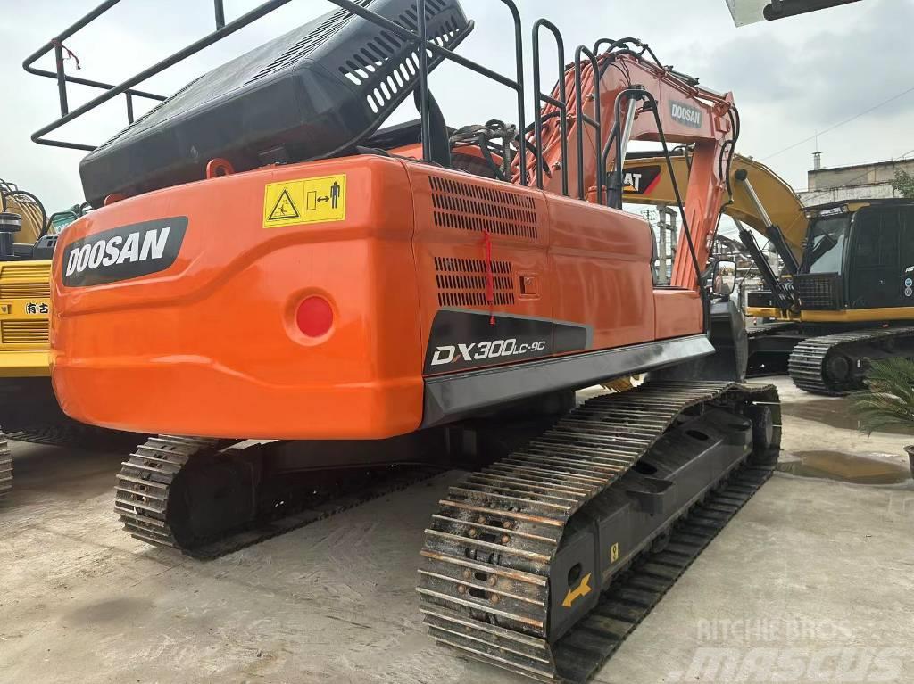 Doosan DX300LC-9C Excavadoras sobre orugas