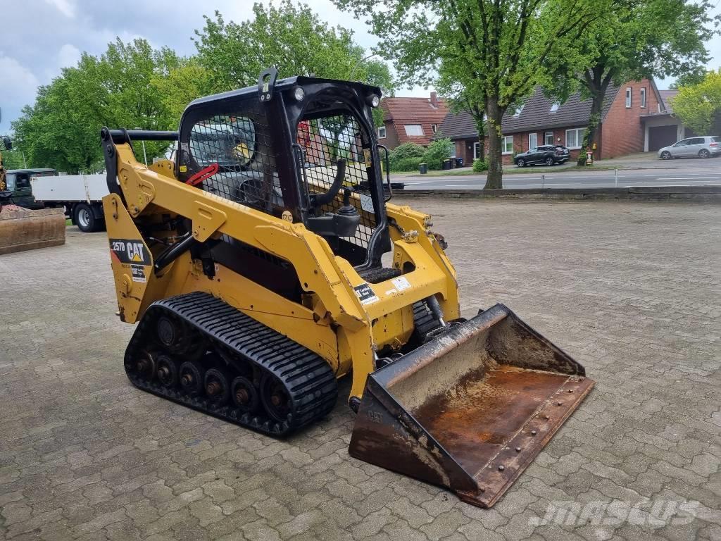 CAT 257 D Minicargadoras