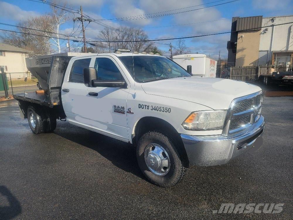 Dodge Ram 3500 Camiones de cama baja