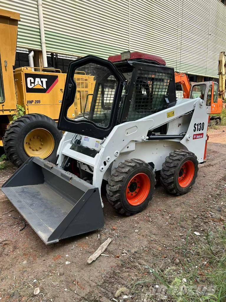 Bobcat S 130 Minicargadoras