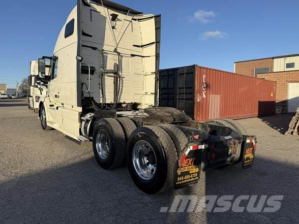 Volvo VNL64T670 Camiones tractor