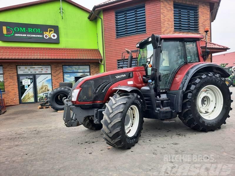 Valtra 163 Versu Tractores