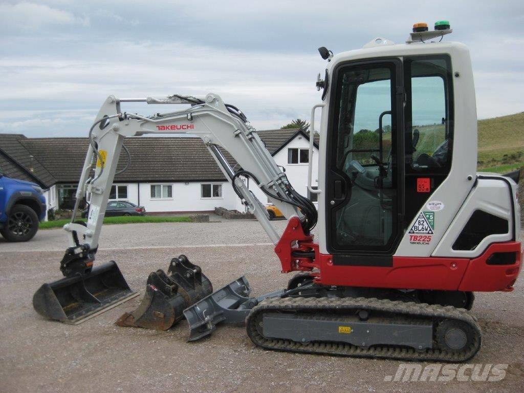 Takeuchi TB225 Miniexcavadoras