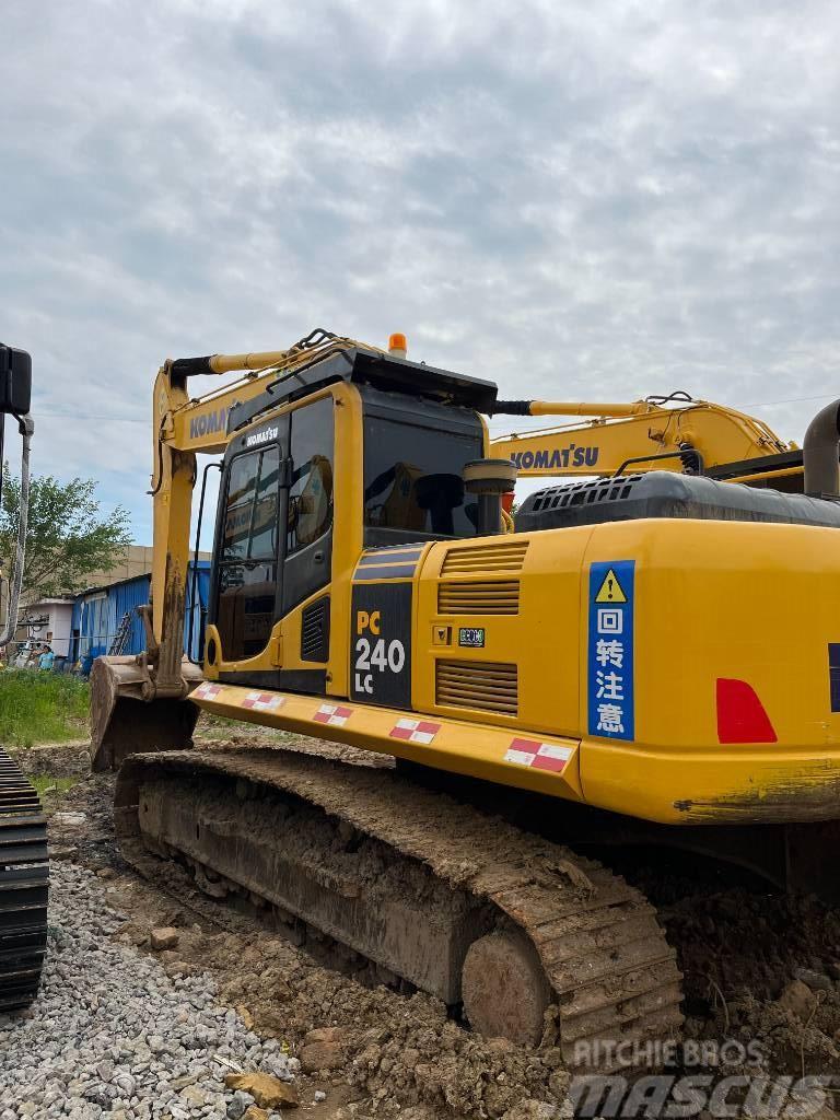 Komatsu PC 240 Excavadoras sobre orugas