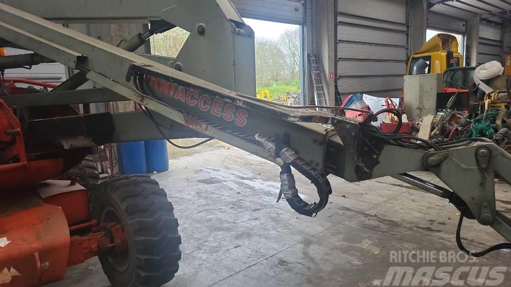 Manitou 165 ATJ Plataformas con brazo de elevación manual