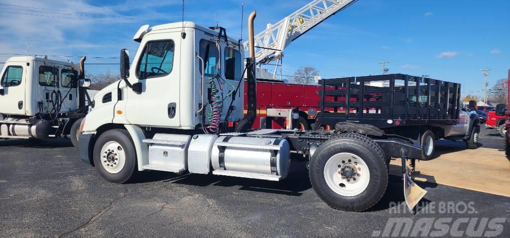 Freightliner Cascadia 113 Camiones tractor