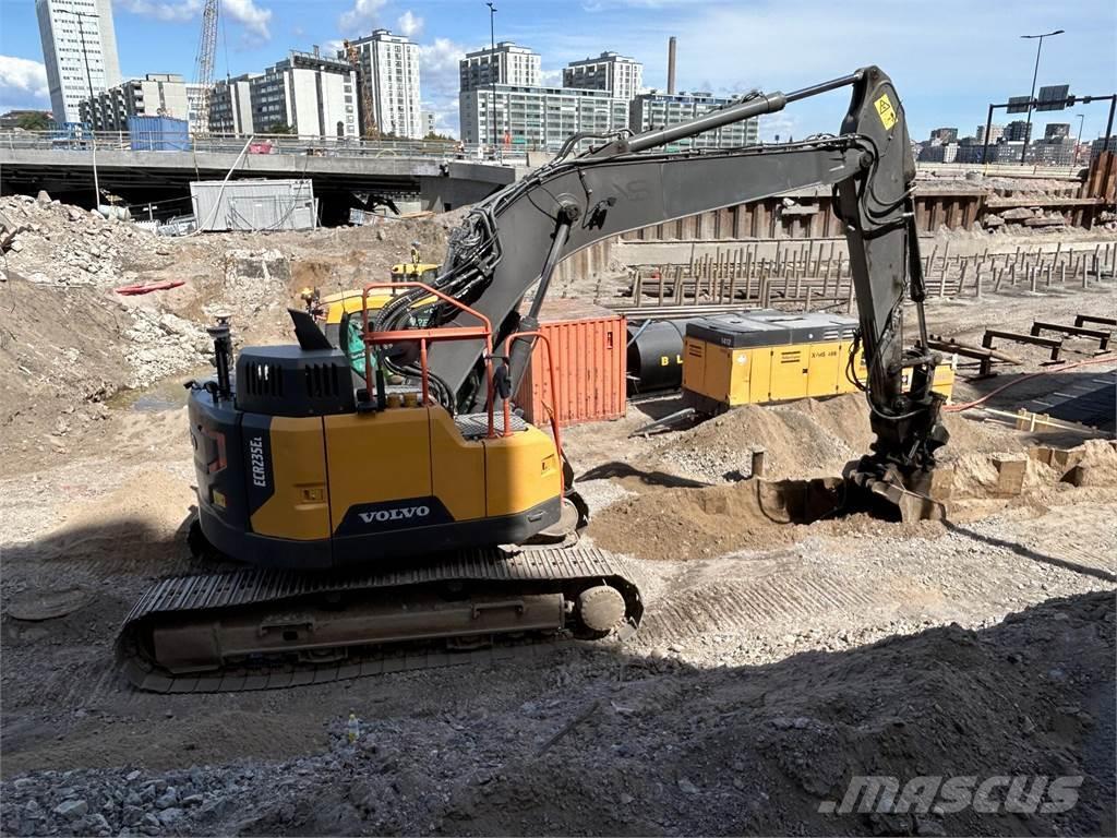 Volvo ECR235EL Excavadoras sobre orugas