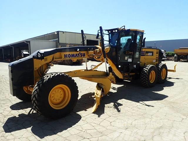 Komatsu GD655-7 Niveladoras