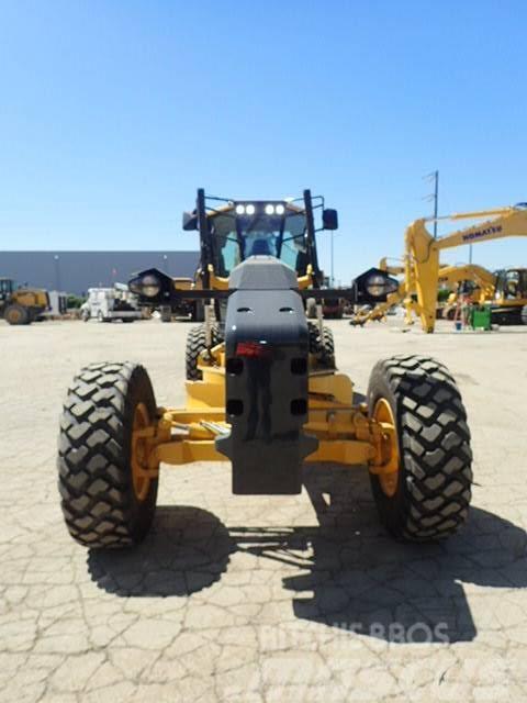 Komatsu GD655-7 Niveladoras