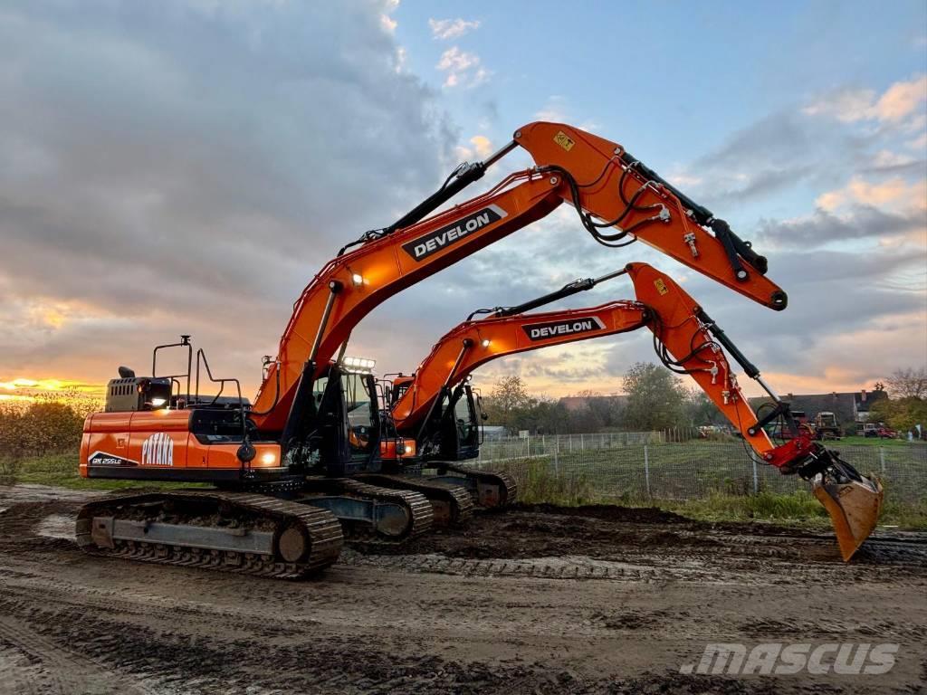 Doosan DX 255 Excavadoras sobre orugas