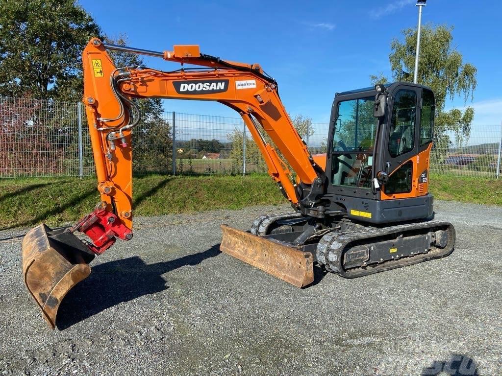 Doosan DX63-3 Excavadoras sobre orugas