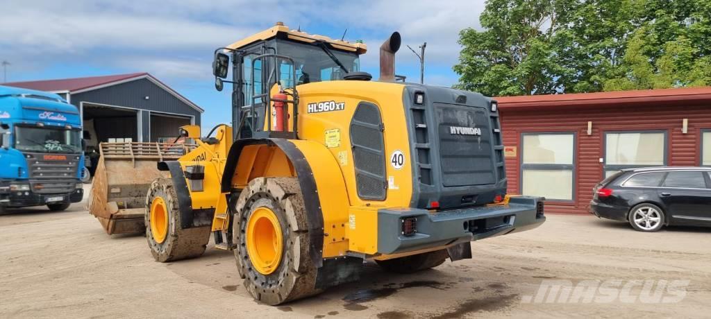 Hyundai HL 960 Cargadoras sobre ruedas