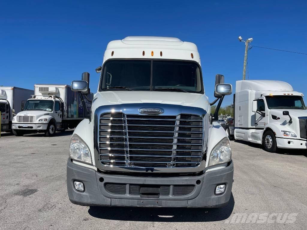 Freightliner Cascadia 125 Camiones tractor