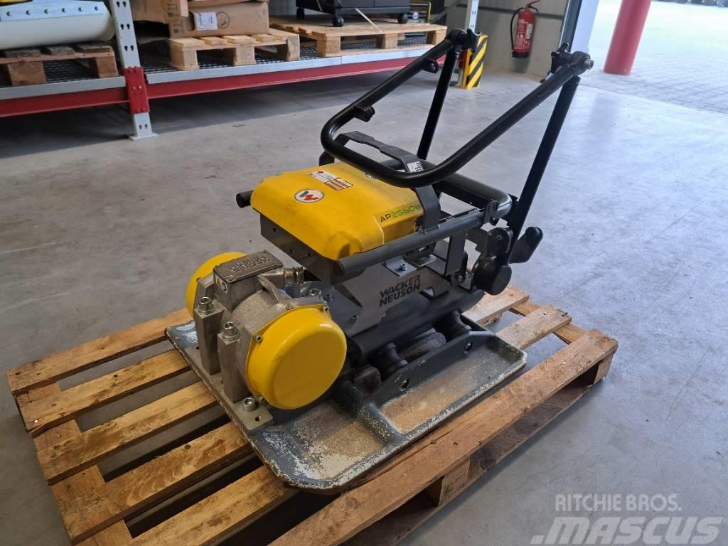 Wacker Neuson AP2560e Placas compactadoras