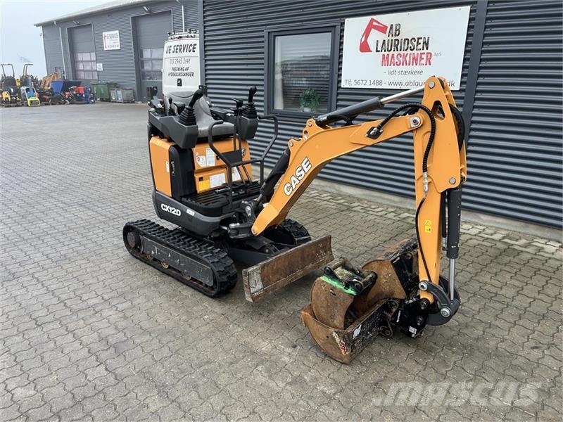 CASE CX12D Compacttilt og 3 skovle Miniexcavadoras