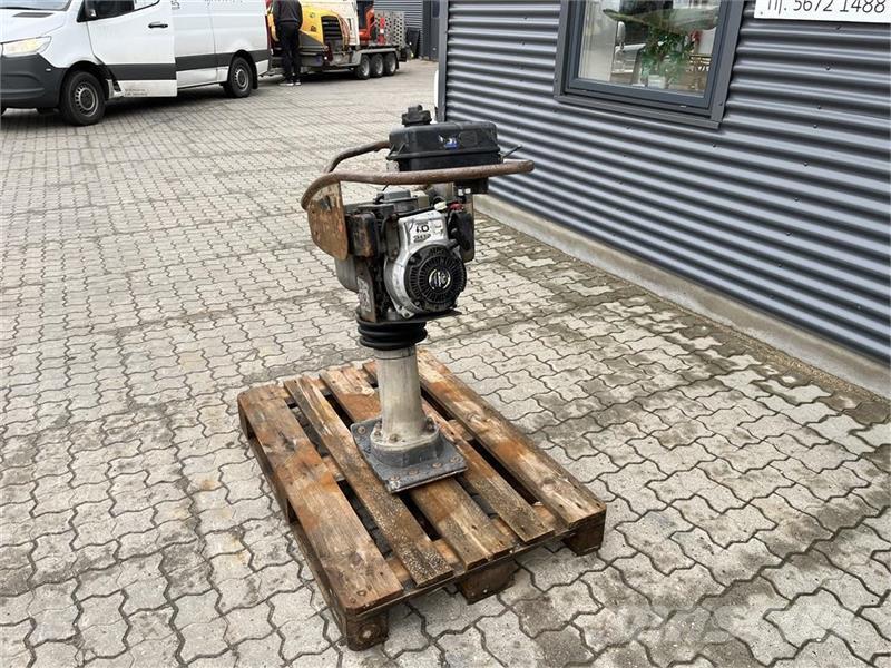  Delko AX64 jordloppe Pisones compactadores