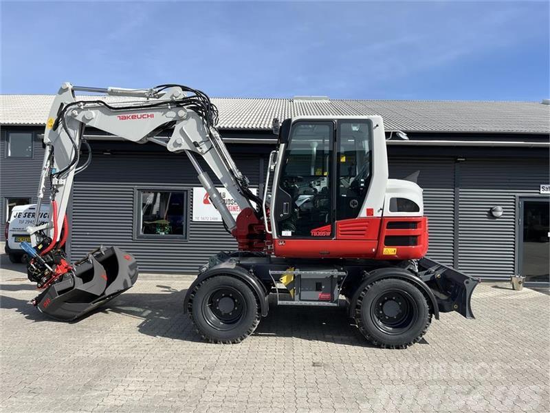 Takeuchi TB395W Rototilt, led lys, centralsmøring, 3 skovle Excavadoras de ruedas