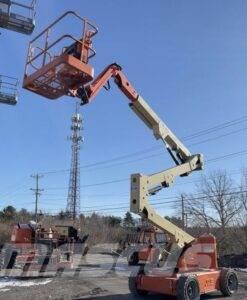 JLG E450AJP Plataformas con brazo de elevación manual