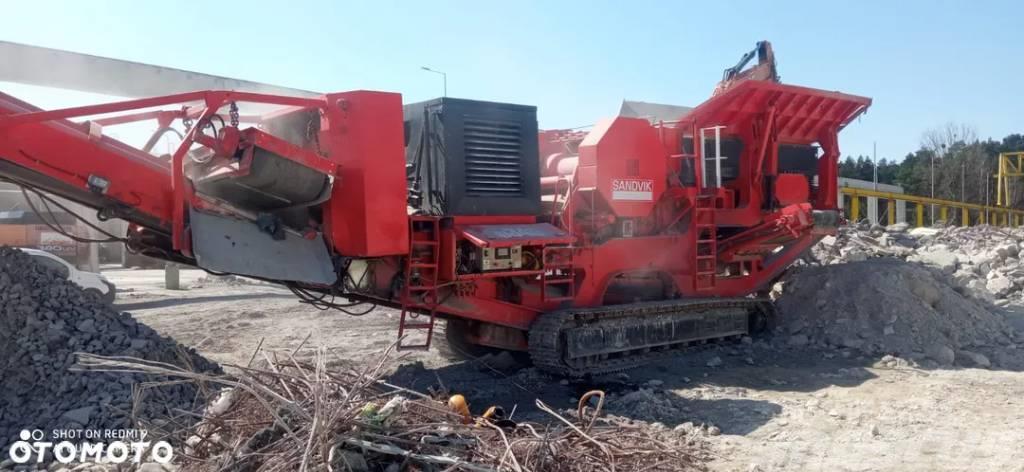 Sandvik QJ 330 Trituradoras móviles