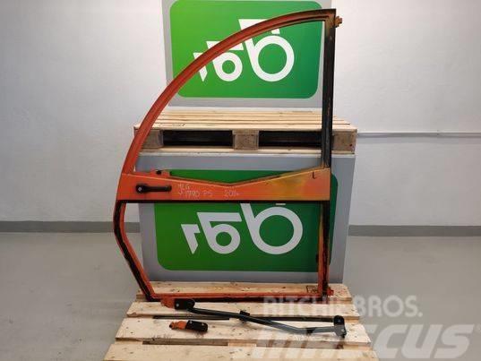 JLG 307 door Cabina