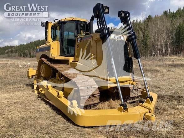 CAT D8T Buldozer sobre oruga