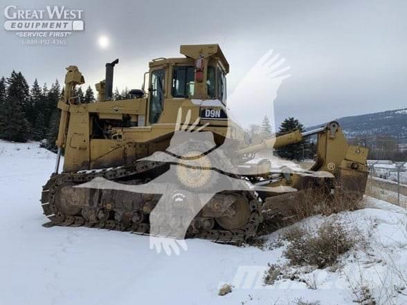 CAT D9N Buldozer sobre oruga