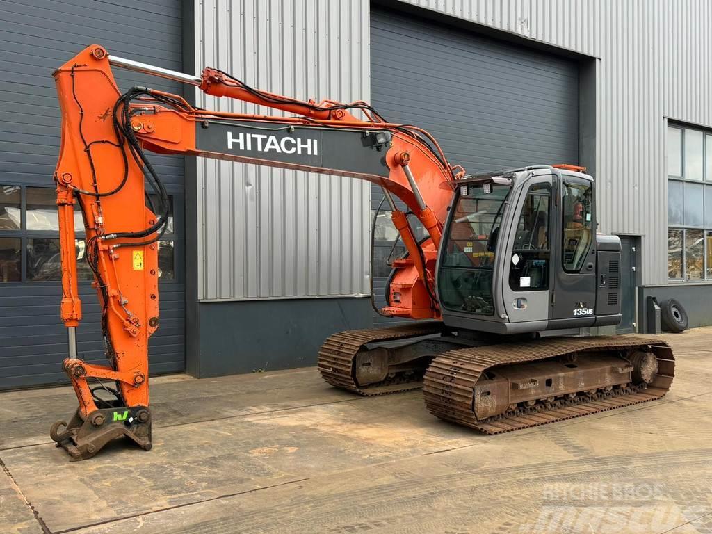 Hitachi ZX135US Excavadoras sobre orugas